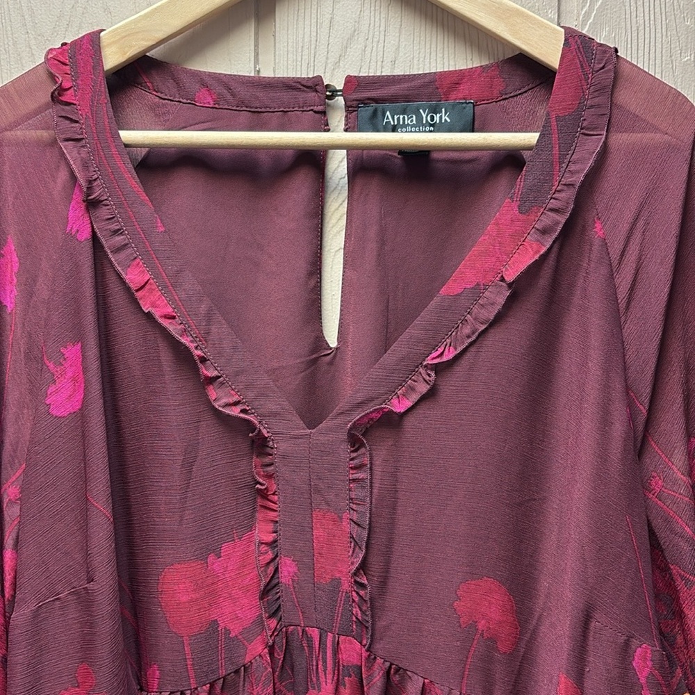 Arna York Tunic Top - Picture 3 of 13